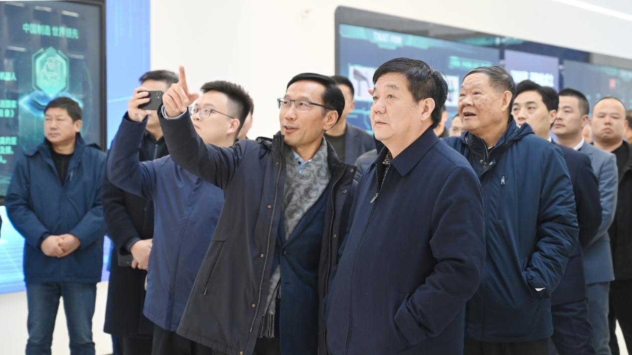 ?中共望江縣委書記汪久清、縣政協(xié)主席汪森等一行蒞臨安徽邦泰控股集團考察指導(dǎo)